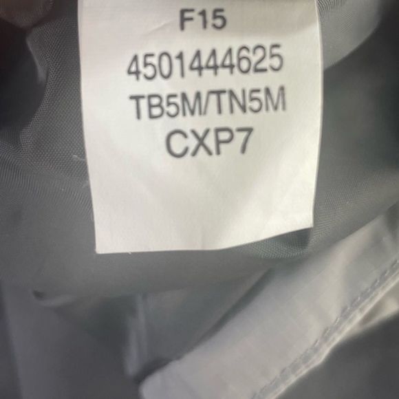 The North Face Gray HyVent Shell Sz. M - Picture 11 of 14